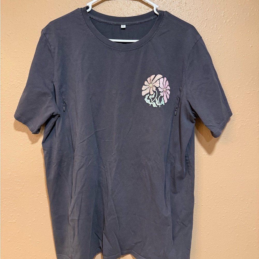 Woman’s nursing Gray Graphic T-Shirt